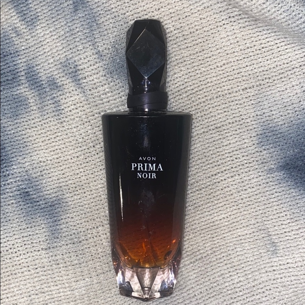 Avon prima noir perfume